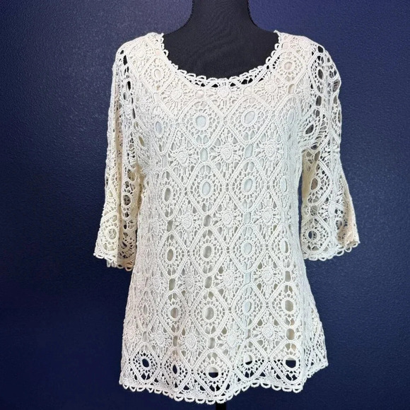 Christopher & Banks Tops - Christopher & Banks Ivory Cream Colored Lined Crochet Top, Petite Medium